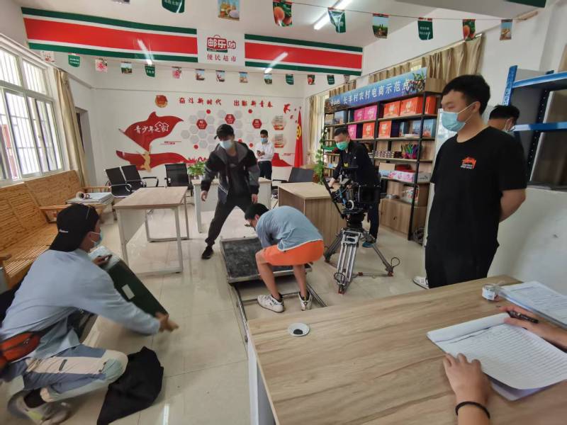 西夏区广告片拍摄公司：极简主义践行者，少即是多的视觉哲学